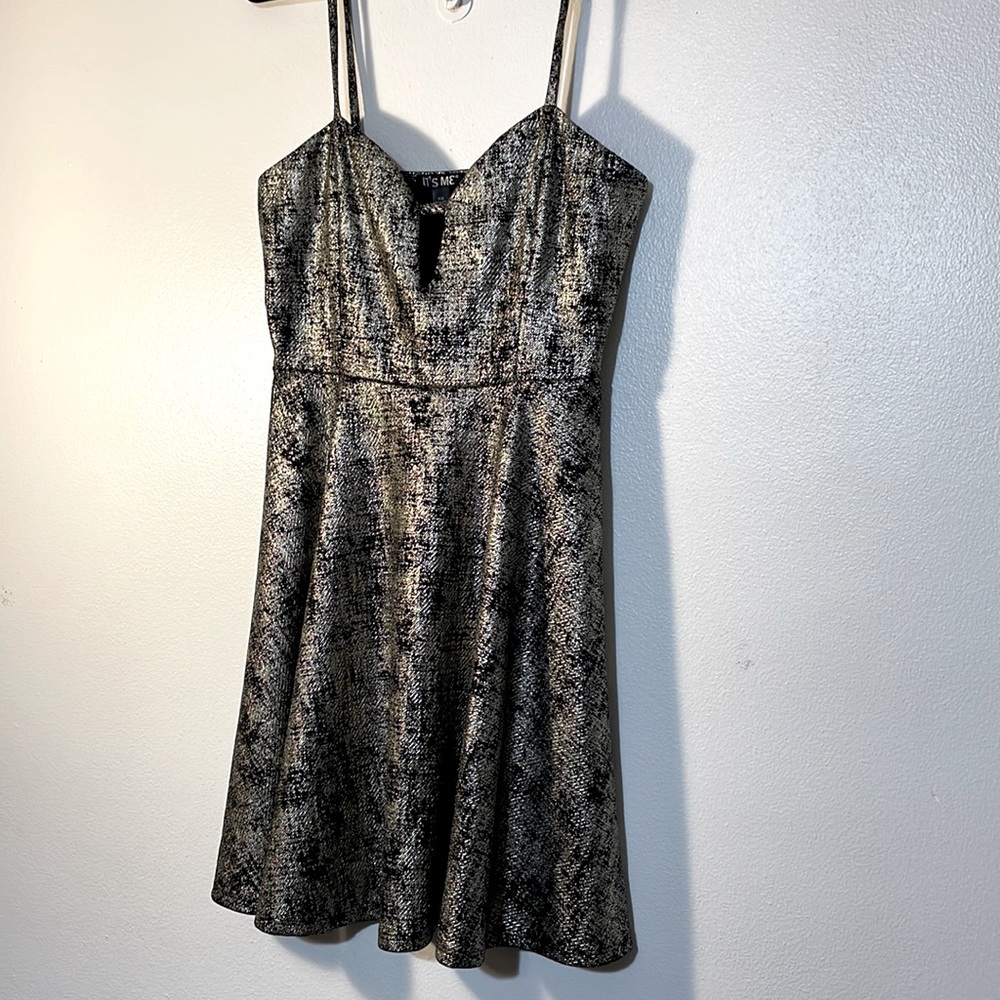 It’s me dress size M